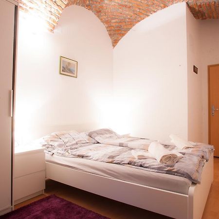 Guest House Nokturno Zagreb Room photo