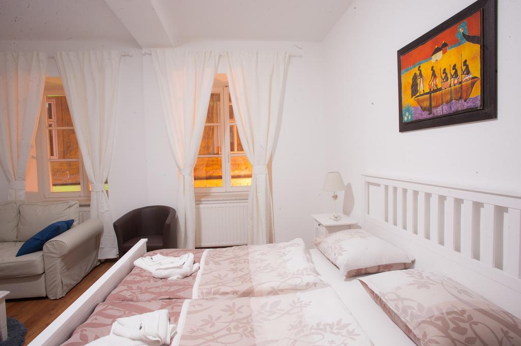 Guest House Nokturno Zagreb Room photo